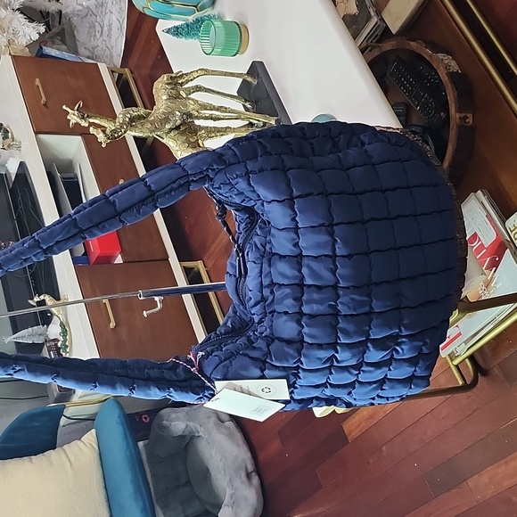 Urban Expressions Leda Nylon Hobo Bag Tik Toc Famous Viral College Essential NWT - Picture 2 of 10